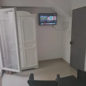  Apartamento Estudio Bailen Center